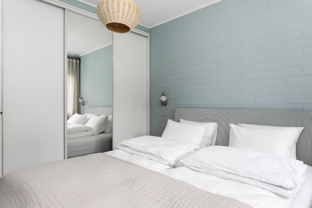 Upea Remontoitu Huoneisto Naantalin Sydaemessae Apartamento Exterior foto