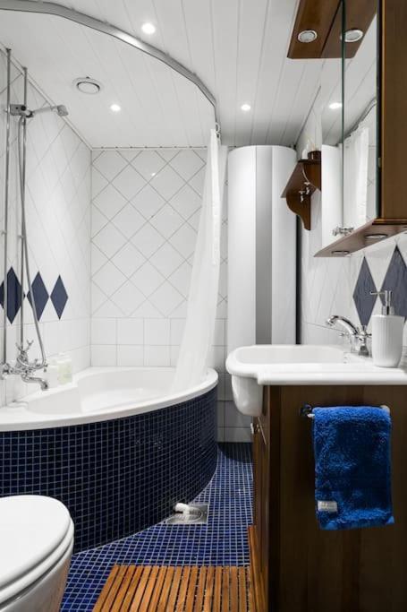 Upea Remontoitu Huoneisto Naantalin Sydaemessae Apartamento Exterior foto