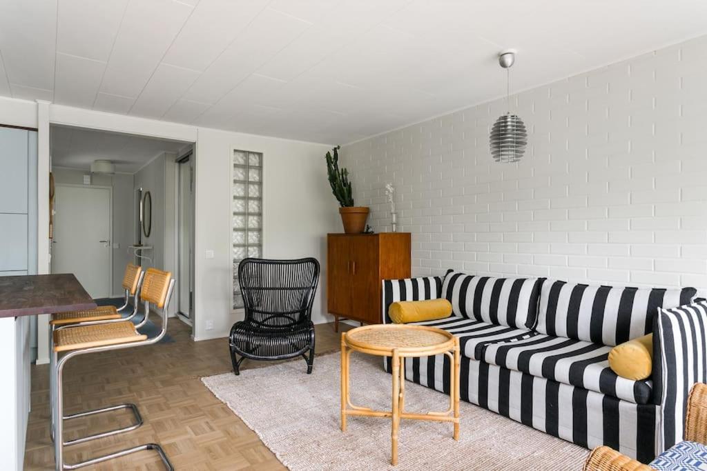 Upea Remontoitu Huoneisto Naantalin Sydaemessae Apartamento Exterior foto
