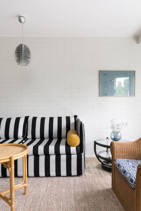 Upea Remontoitu Huoneisto Naantalin Sydaemessae Apartamento Exterior foto
